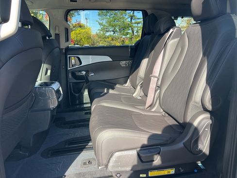 New 2026 Kia Carnival SX image 12