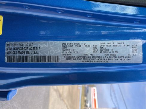 Used 2024 Jeep Wrangler Sahara w/ Safety Group image 10