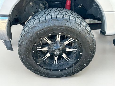 Used 2017 Ford F250 Lariat w/ Lariat Ultimate Package image 11