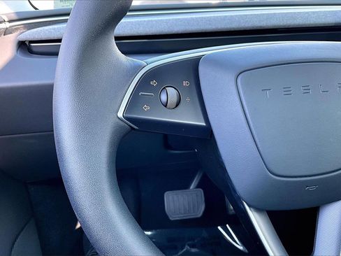 Used 2025 Tesla Model 3 Long Range image 11