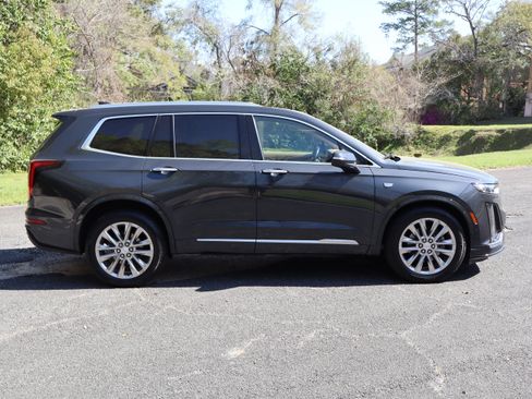 Used 2023 Cadillac XT6 Premium Luxury w/ Platinum Package image 8