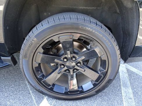 Used 2019 GMC Yukon SLT w/ Graphite Performance Edition RWD image 43