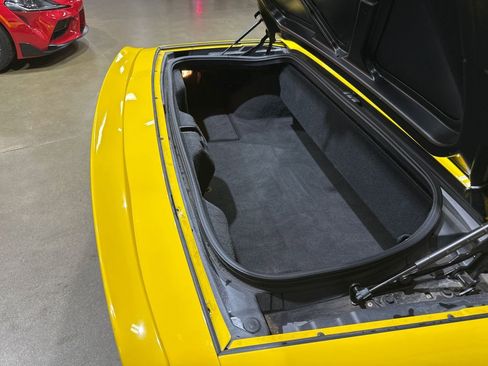 Used 2011 Chevrolet Corvette Grand Sport w/ Preferred Equipment Group image 90