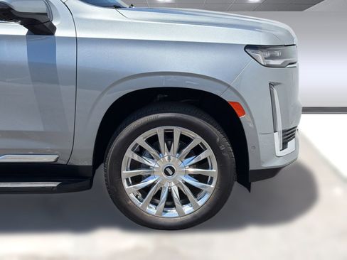 Certified 2024 Cadillac Escalade Premium Luxury w/ LPO, Floor Liner Package AWD/4WD image 11