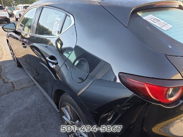 Used 2023 MAZDA MAZDA3 s FWD image 7