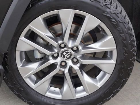 Certified 2023 Toyota RAV4 XLE Premium image 11