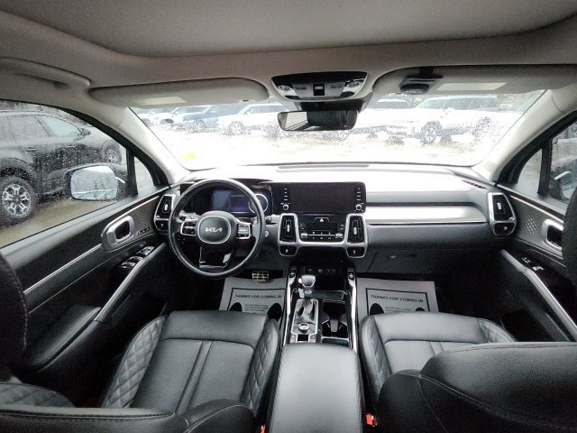 Used 2023 Kia Sorento SX AWD/4WD image 18