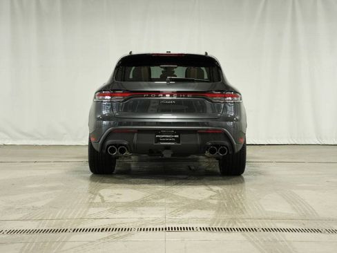 Used 2025 Porsche Macan image 6