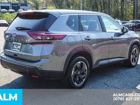 Used 2025 Nissan Rogue SV image 6