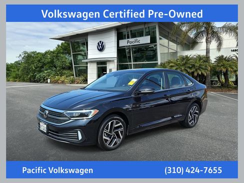 Used 2023 Volkswagen Jetta SEL FWD image 1