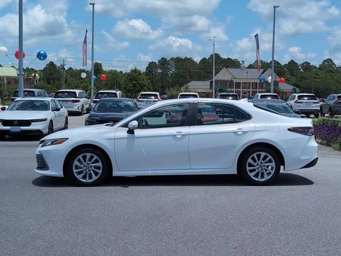Used 2024 Toyota Camry LE w/ Convenience Package FWD image 8