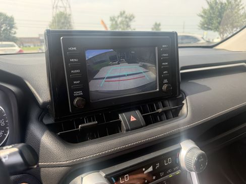 Used 2019 Toyota RAV4 XLE w/ Convenience Package AWD/4WD image 15