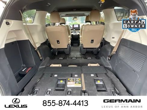 Used 2023 Toyota Sienna XLE FWD image 22