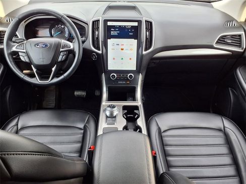 Used 2023 Ford Edge SEL w/ Convenience Package image 9