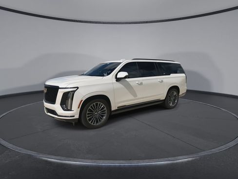 Used 2025 Cadillac Escalade ESV Sport Platinum AWD/4WD image 4