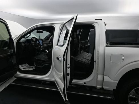 Certified 2022 Ford F150 Platinum w/ Equipment Group 701A High AWD/4WD image 14