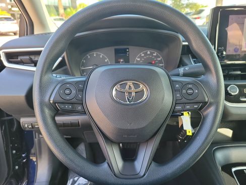 Used 2023 Toyota Corolla LE image 11