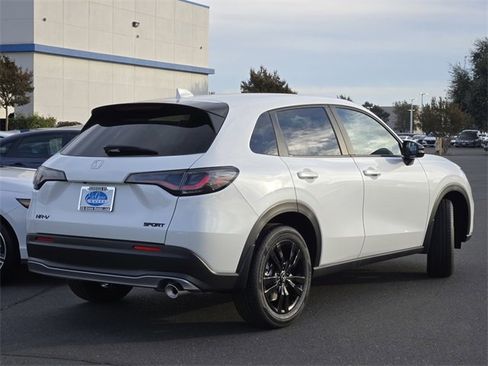 New 2026 Honda HR-V Sport image 5