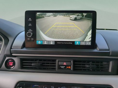 Used 2024 Honda Pilot Touring image 26