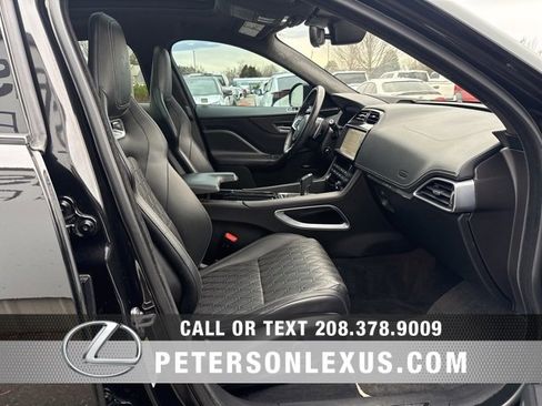 Used 2020 Jaguar F-PACE SVR image 12
