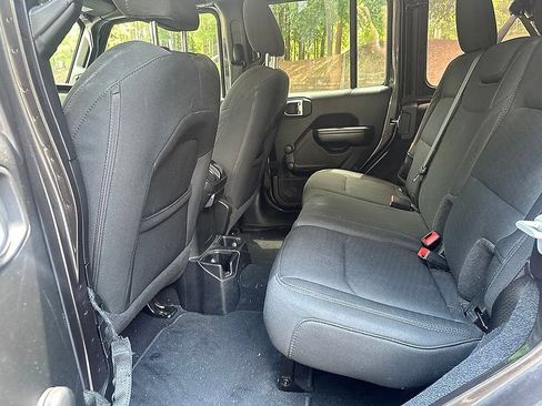 Used 2020 Jeep Wrangler Unlimited Sport AWD/4WD image 21