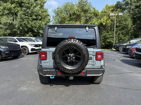 Certified 2024 Jeep Wrangler Unlimited AWD/4WD image 5