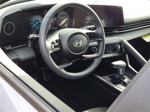 New 2026 Hyundai Elantra Sport image 3