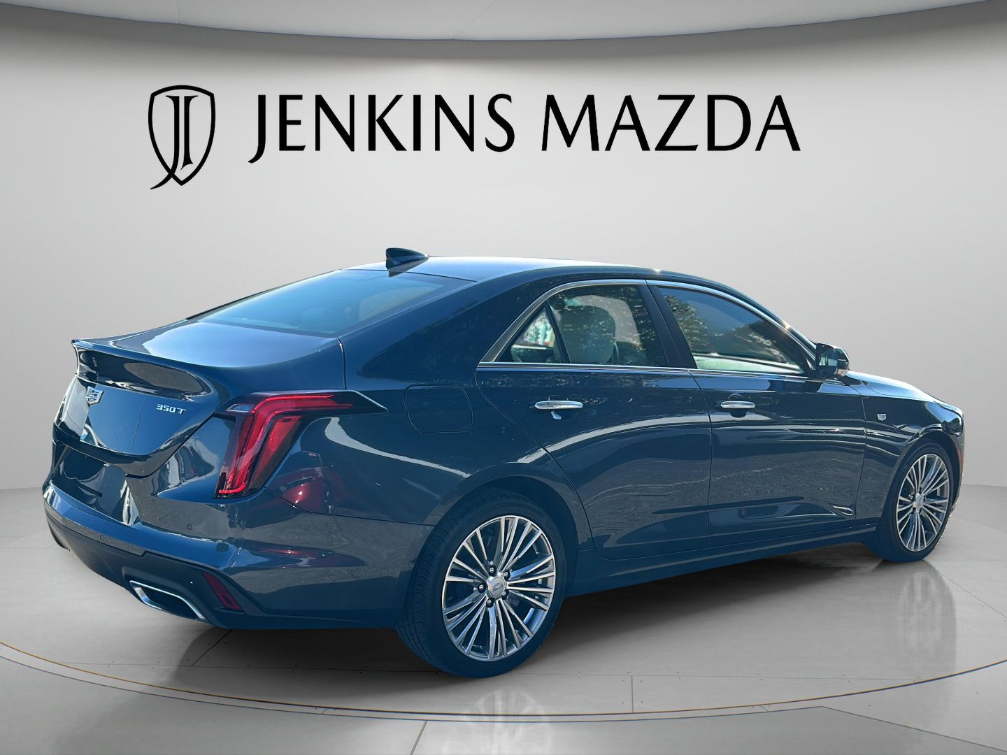 Used 2025 Cadillac CT4 Premium Luxury RWD image 8