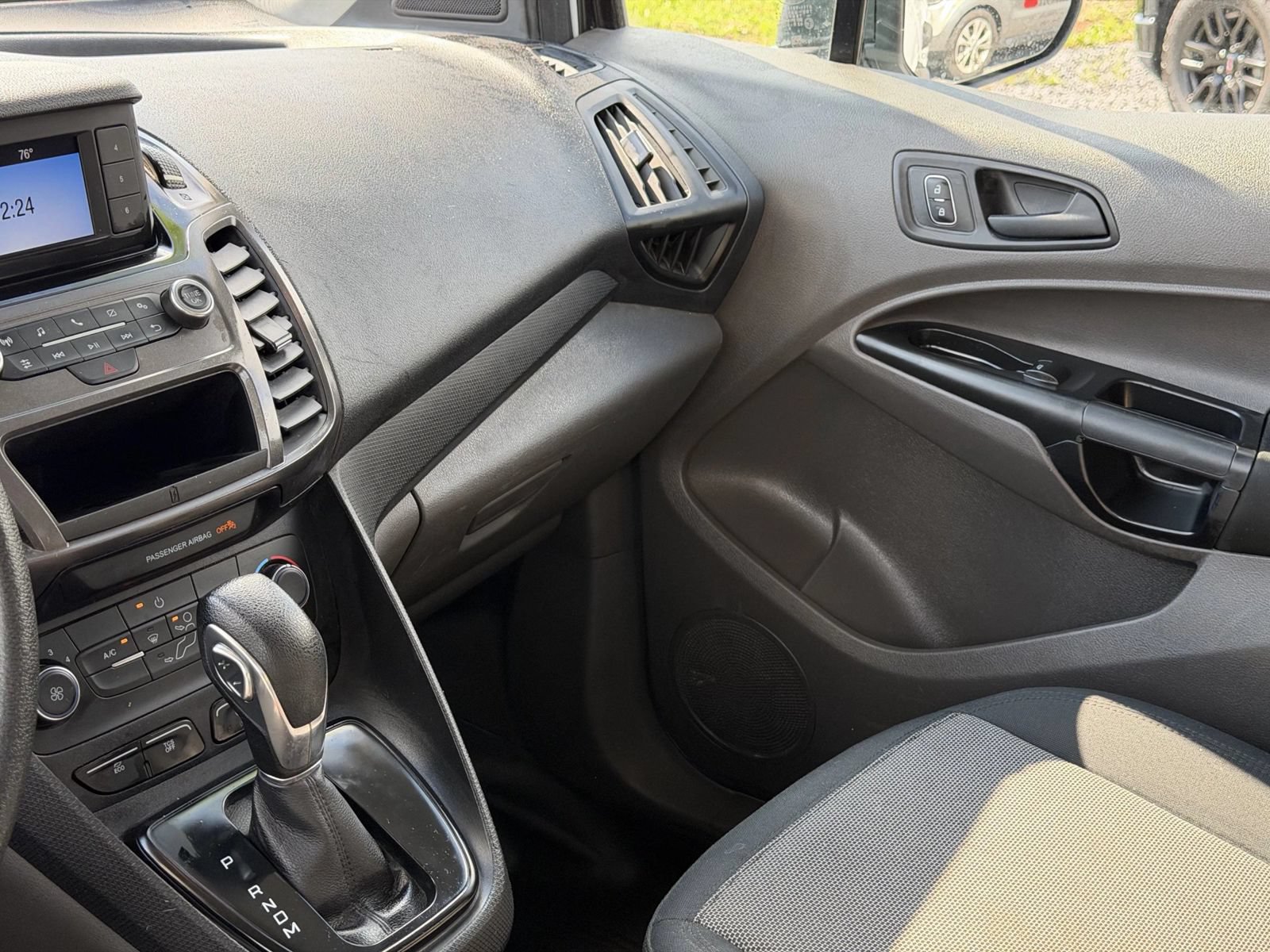 Used 2019 Ford Transit Connect XL FWD image 9