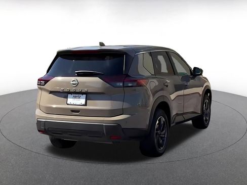 Used 2025 Nissan Rogue SV image 14