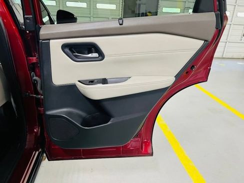 Used 2022 Nissan Rogue SL w/ SL Premium Package FWD image 34