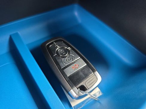 New 2025 Ford Maverick XLT w/ XLT Luxury Package image 20