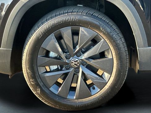 Used 2024 Volkswagen Taos S image 26