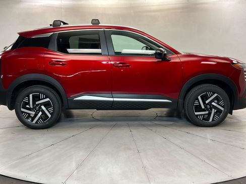 New 2026 Nissan Kicks SV w/ Cold Weather Package FWD image 7