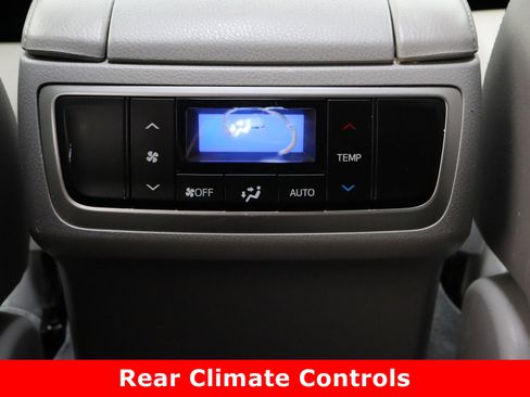 Used 2018 Toyota Highlander Limited image 33