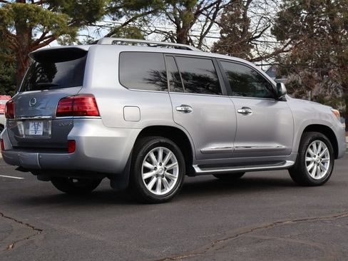 Used 2010 Lexus LX 570 4WD image 5