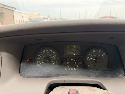 Used 2006 Mercury Grand Marquis LS RWD image 9