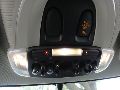 Used 2017 MINI Cooper S image 54