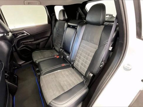 Used 2024 Mitsubishi Outlander SE AWD/4WD image 20
