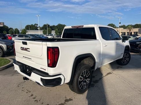 Used 2020 GMC Sierra 1500 AT4 w/ AT4 Premium Package AWD/4WD image 9