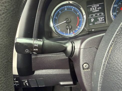Used 2019 Toyota Corolla LE FWD image 22