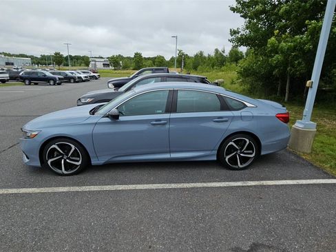 Used 2022 Honda Accord Sport image 4