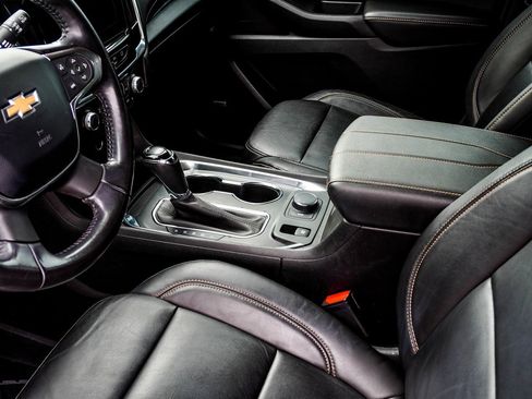 Used 2019 Chevrolet Traverse RS image 12