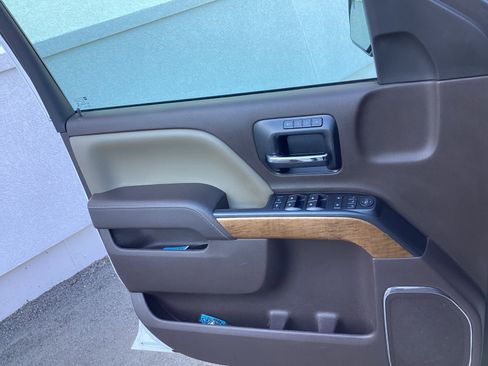 Used 2017 Chevrolet Silverado 1500 LTZ image 31