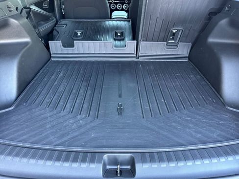 Used 2025 Chevrolet Blazer EV LT FWD image 16