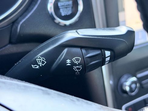 Used 2017 Ford Fusion SE w/ Equipment Group 201A image 30