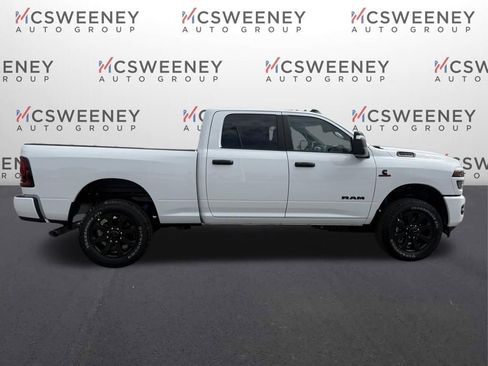 New 2026 RAM 2500 Big Horn AWD/4WD image 7