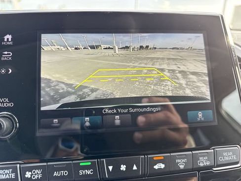 Used 2023 Honda Odyssey EX-L image 17