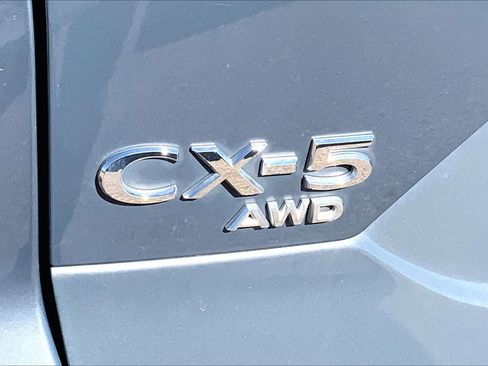 Used 2021 MAZDA CX-5 Carbon Edition image 32