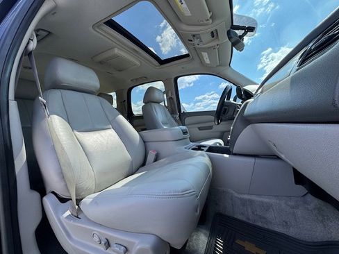 Used 2013 Chevrolet Tahoe LT image 7